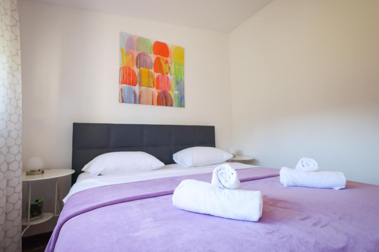 Sunny Terrace With Two Bedroom And Parking * Zadar