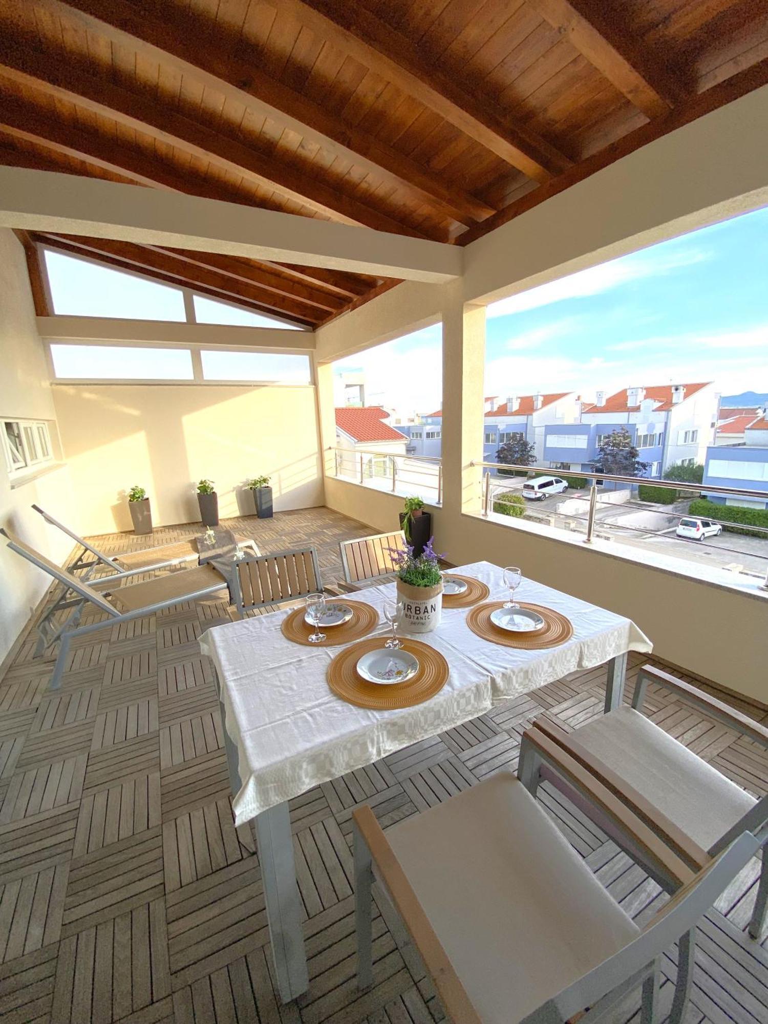 Apartament Sunny Terrace With Two Bedroom And Parking *