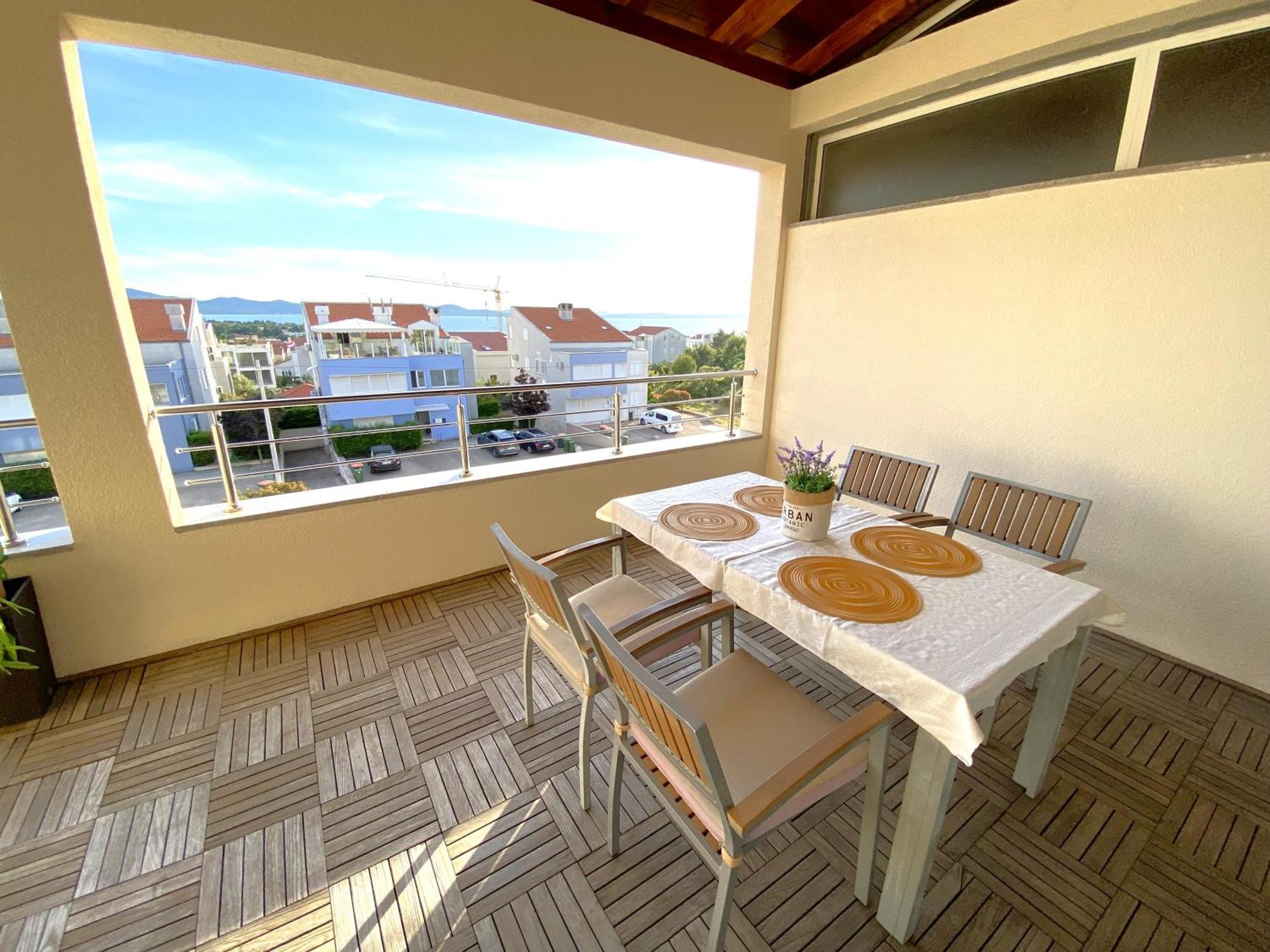 Sunny Terrace With Two Bedroom And Parking * Zadar